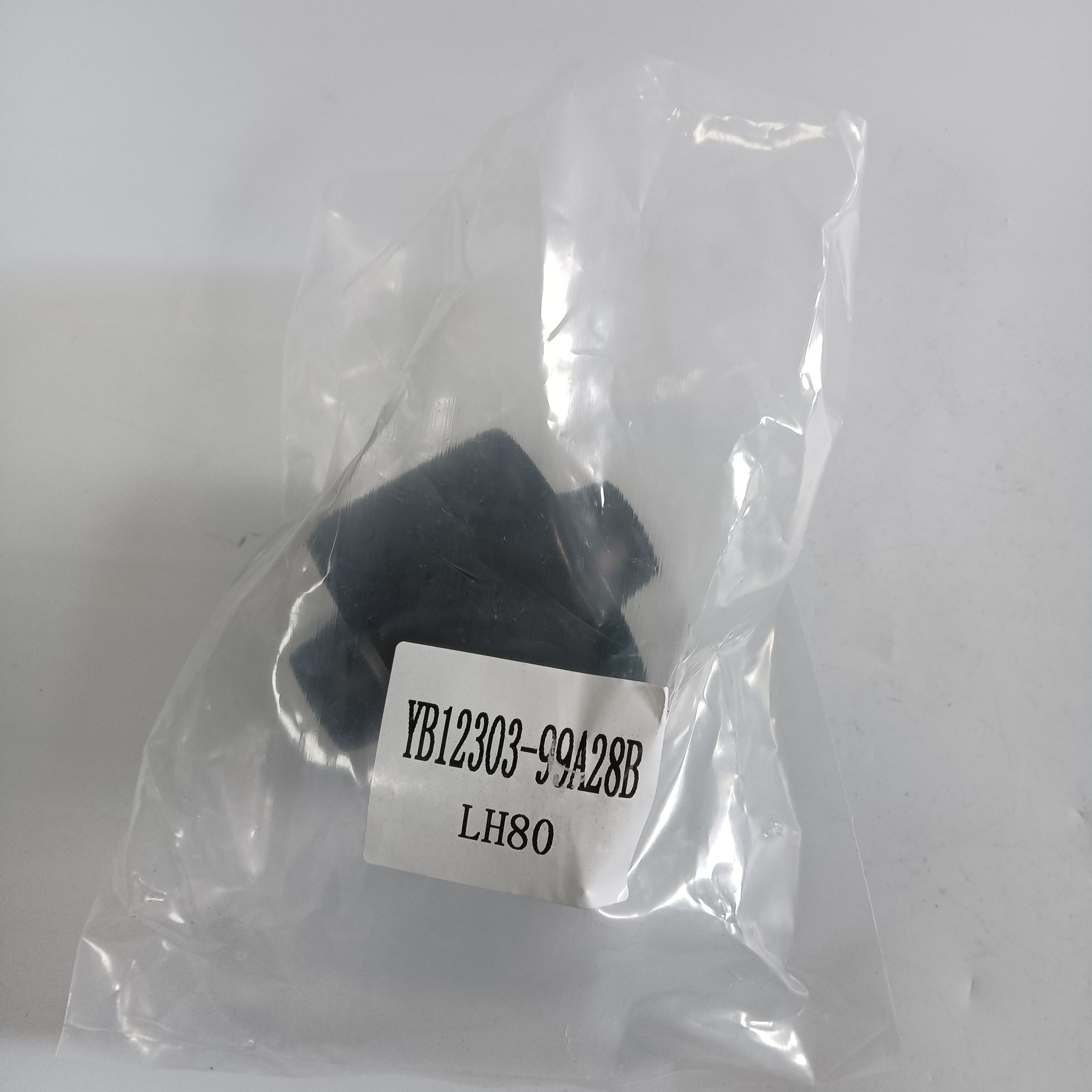 YB12303-99A28B (3)